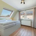 Holiday home Jadeblick I I