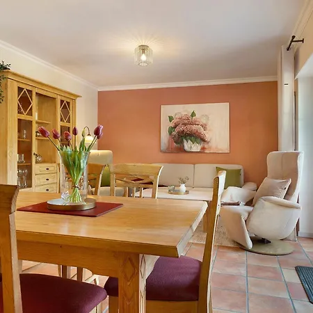 Vakantiehuis Jadeblick I I *
